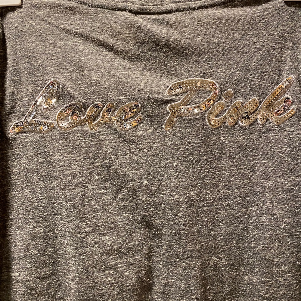 VS Pink tee shirt XS